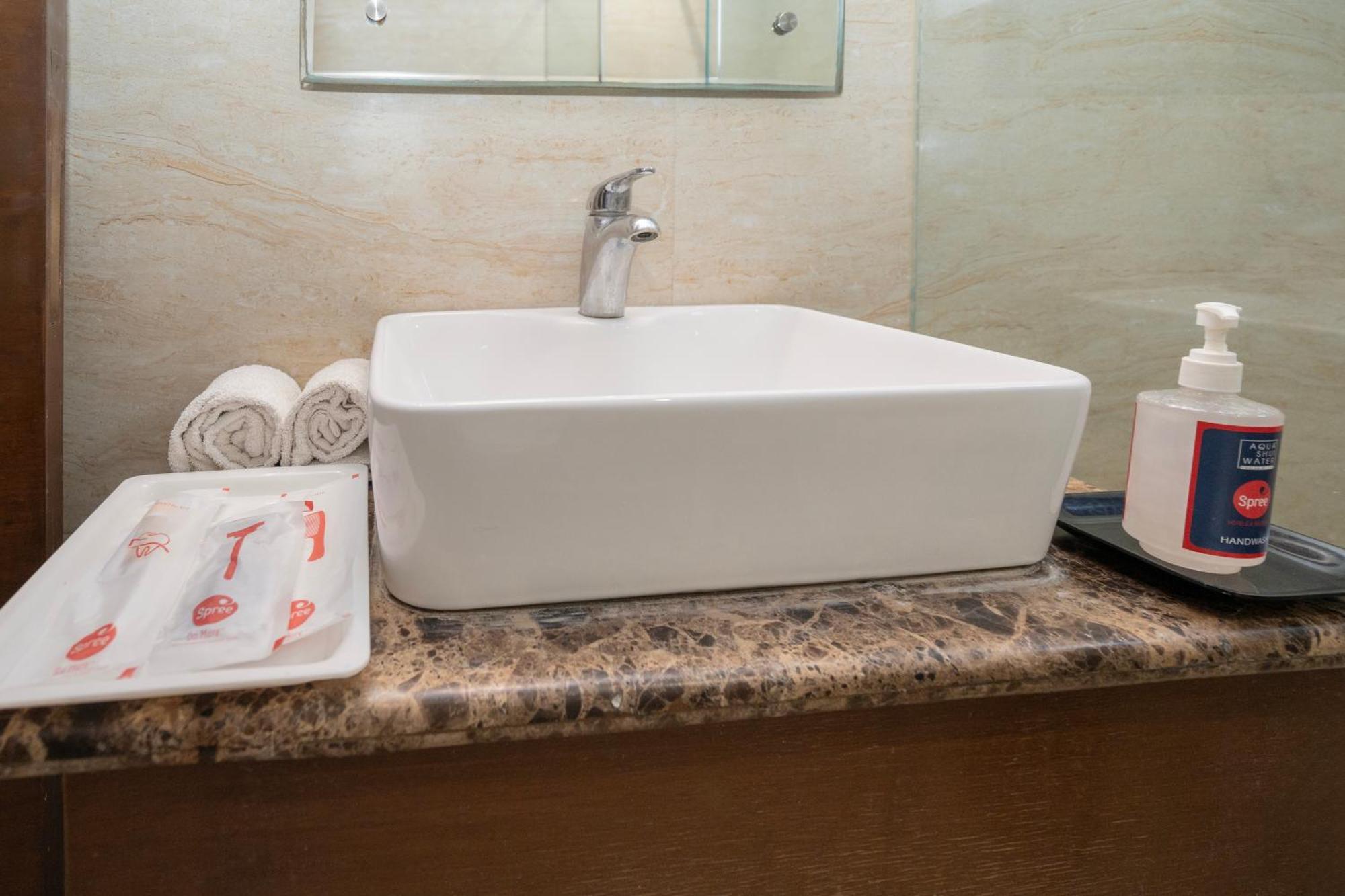 Spree Hotel Agra - Walking Distance To Tajmahal المظهر الخارجي الصورة