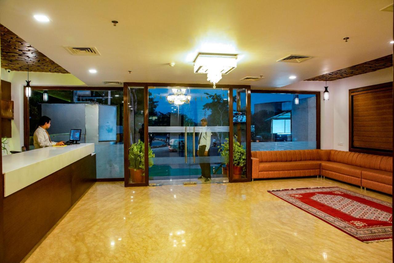 Spree Hotel Agra - Walking Distance To Tajmahal المظهر الخارجي الصورة